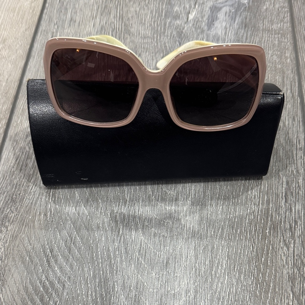 Fendi Pink Square Oversized Sunglasses - Picture 3 of 5